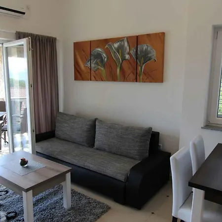 Apartment In Malinska/insel Krk 13149